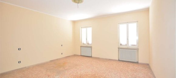 Дом с 3 комнатами в Мирадоло Терме, Италия № 15783 16