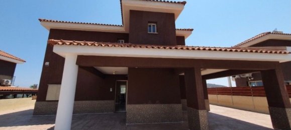 3 Schlafzimmer Villa in Monagroulli, Cyprus, Nr. 459 10