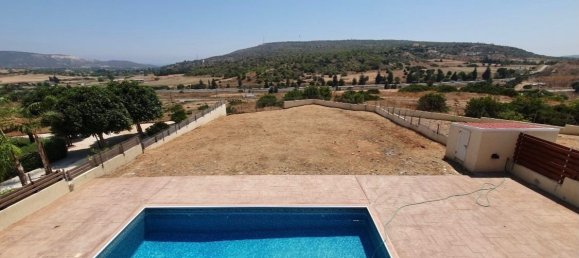 3 Schlafzimmer Villa in Monagroulli, Cyprus, Nr. 459 9