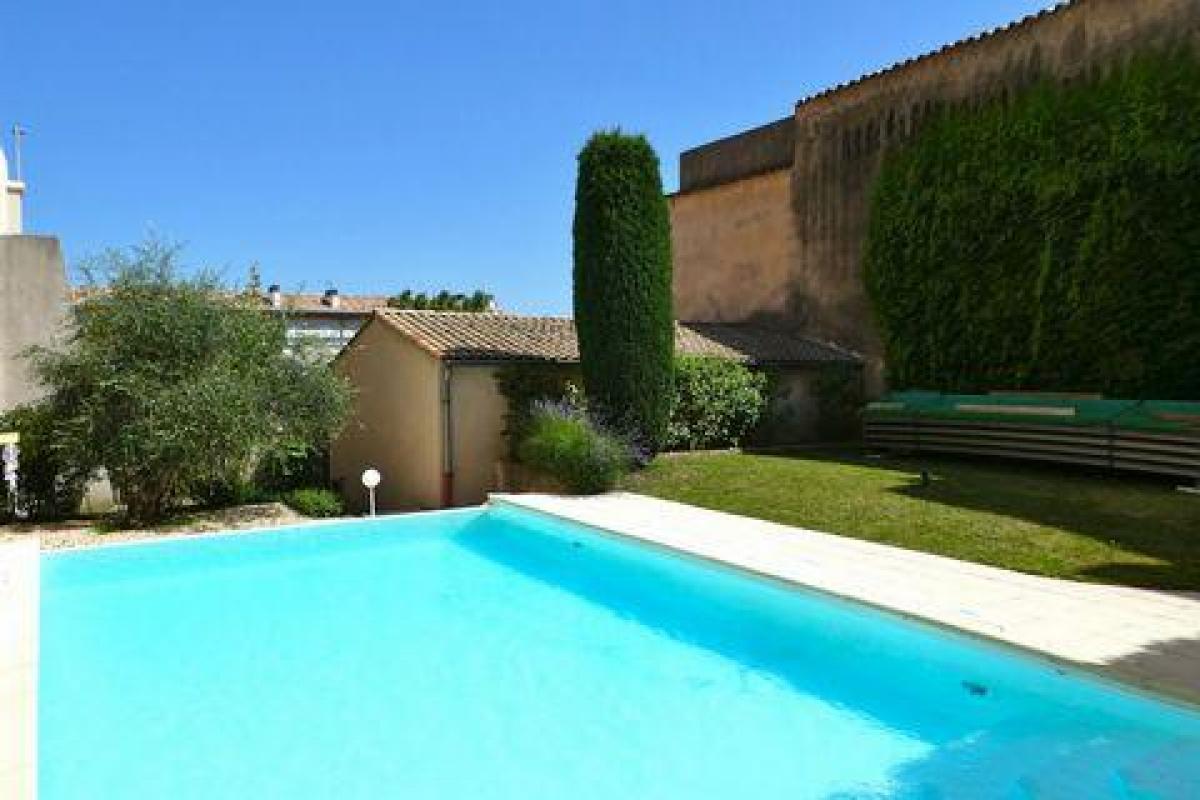 شقة 6 غرف نوم  في Aubenas, France رقم 35310