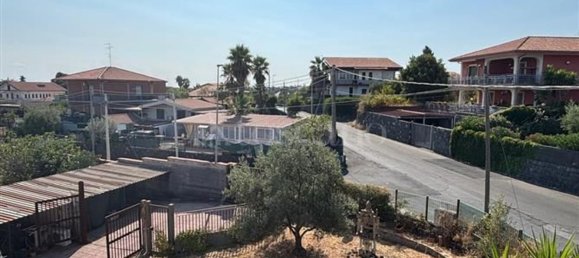 3 Schlafzimmer Wohnung in Mascalucia, Italy, Nr. 381633 22