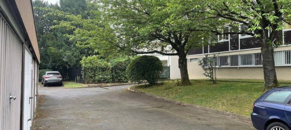 26m² Garage in Le Plessis-Robinson, France No. 331532 4