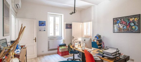 5 rooms Office in Rome, Italy No. 286423 8
