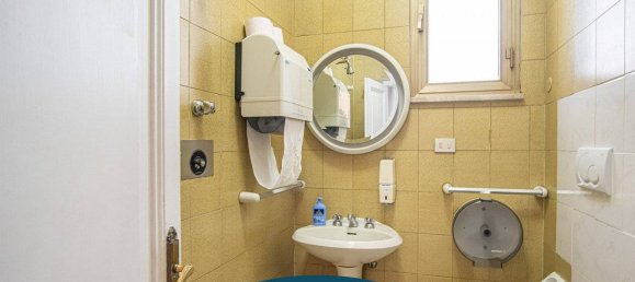 5 rooms Office in Rome, Italy No. 286423 30