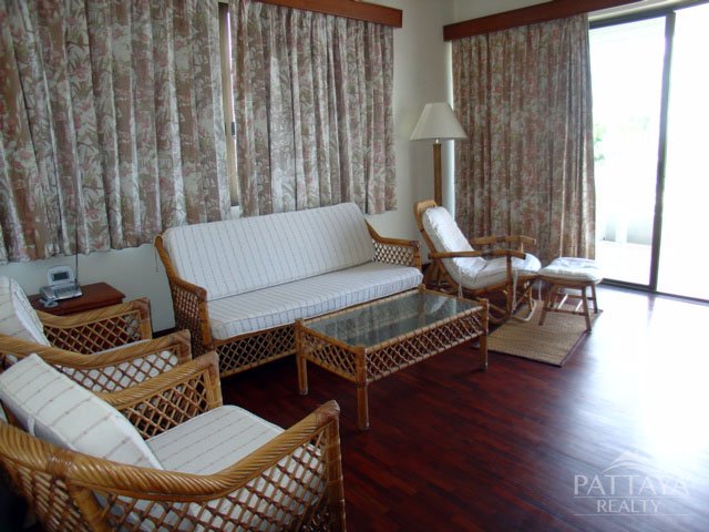 4 bedrooms Cafe / restaurant in Pattaya, Thailand No. 1289