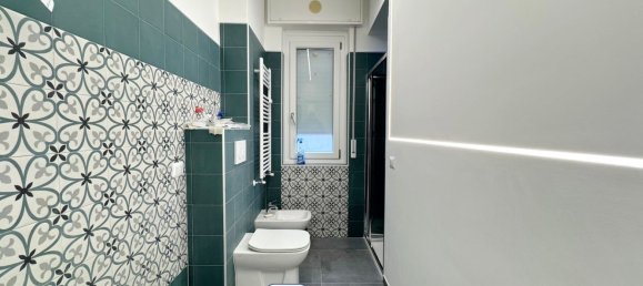 2-salle Appartement à Milan, Italy No. 246314 8