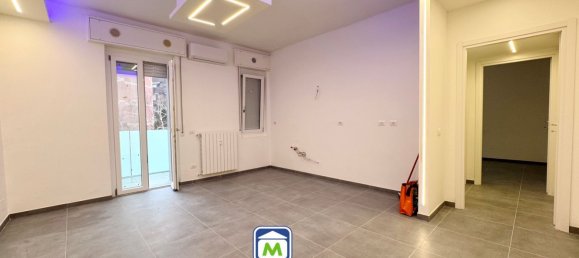 2-salle Appartement à Milan, Italy No. 246314 4