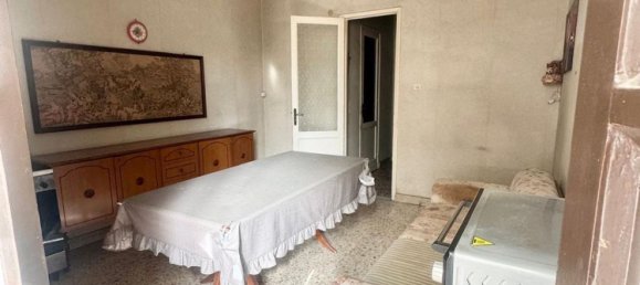 2-salle Appartement à Catania, Italy No. 256979 9