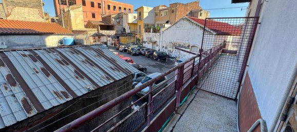 2-salle Appartement à Catania, Italy No. 256979 3