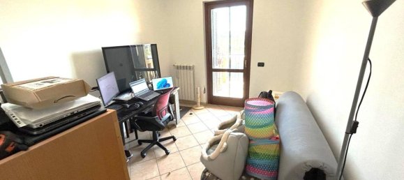 3غرفة شقة في Fonte Nuova, Italy رقم 38613 10