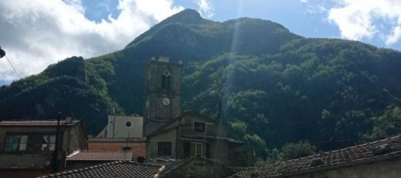 Casa de 4 habitaciónes en Fivizzano, Italy No. 134642 20