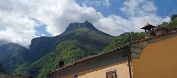 Casa de 4 habitaciónes en Fivizzano, Italy No. 134642 18