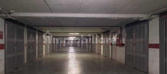 Гараж 19м² в Рим, Италия № 46775 2