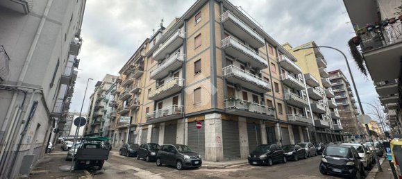 3 rooms Apartment in Foggia, Italy No. 155617 18