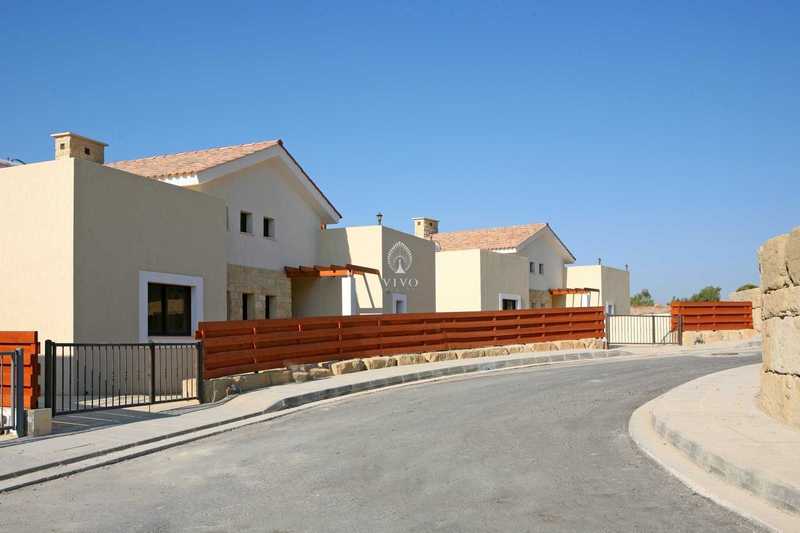 3 bedrooms Villa in Monagroulli, Cyprus No. 11588