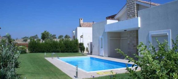 3 bedrooms Villa in Monagroulli, Cyprus No. 11588 4