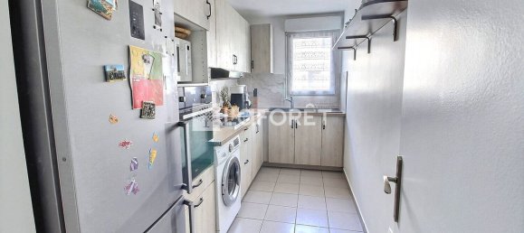 3 bedrooms Apartment in Gennevilliers, France No. 129754 3