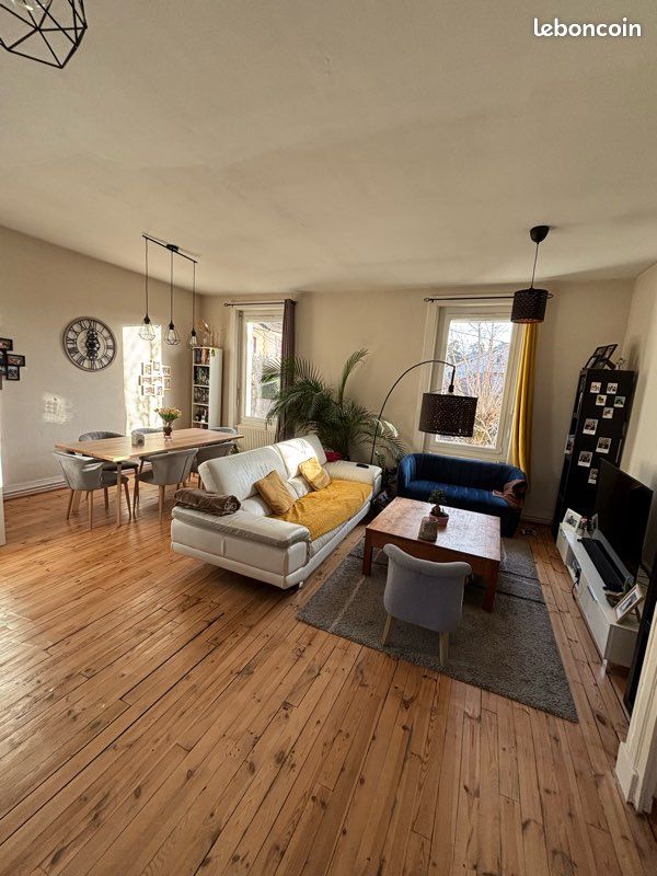 2 bedrooms Apartment in Saint-Etienne, France No. 316591