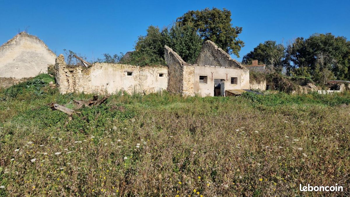 2غرفة منزل في Saint-Branchs, France رقم 230848