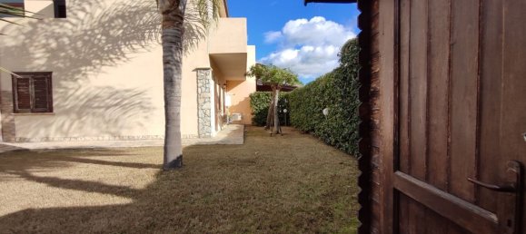 4-Zimmer Haus in Campofelice di Roccella, Italy, Nr. 152994 18