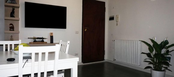2 rooms Apartment in Torrile, Italy No. 15093 8
