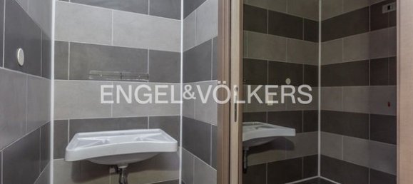 5 rooms Commercial property in Rome, Italy No. 130979 10