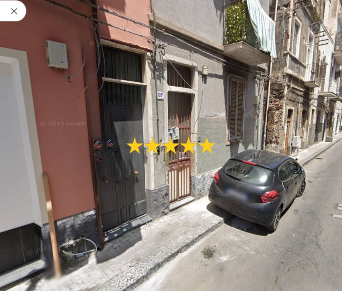 Квартира с 3 спальнями в Катания, Италия № 367738