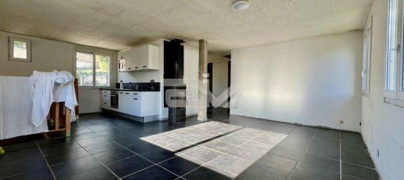 3 bedrooms House in Fismes, France No. 236943 2