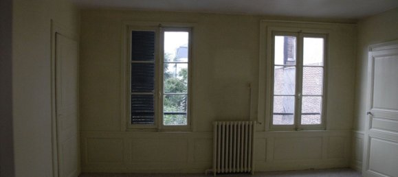 Edificio en Troyes, France 350 m² No. 92642 7