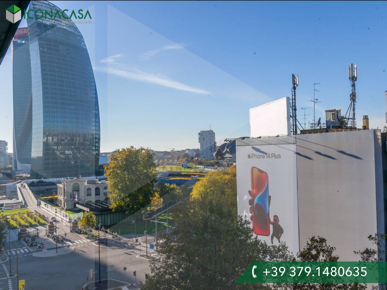 3 rooms Apartment in Milan, Italy No. 241514