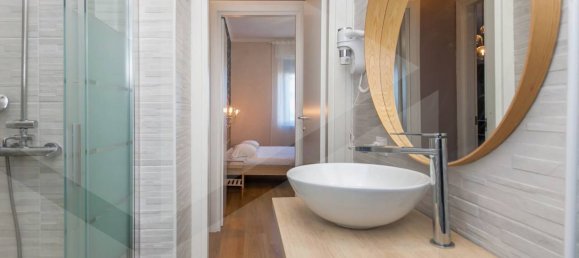 3 rooms Apartment in Milan, Italy No. 241514 16