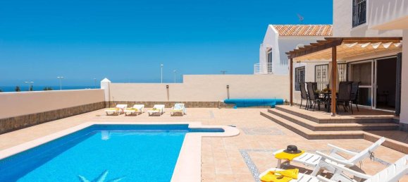 5 bedrooms House in Adeje, Spain No. 28001 10