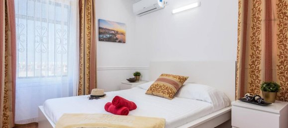 5 bedrooms House in Adeje, Spain No. 28001 29