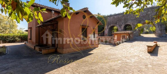 5 bedrooms Villa in Rome, Italy No. 377285 8