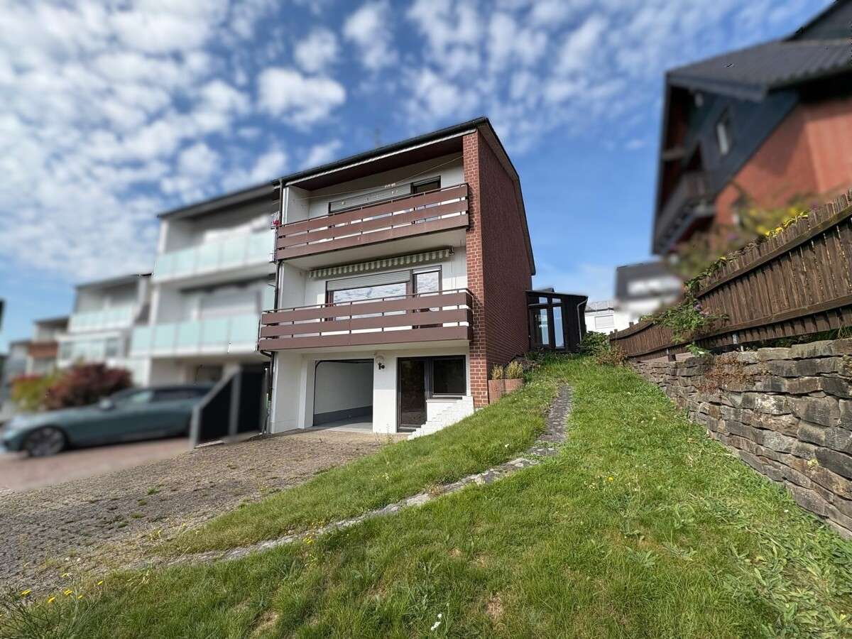 Adosado de 4 habitaciónes en Oberbergischer, Germany No. 267607