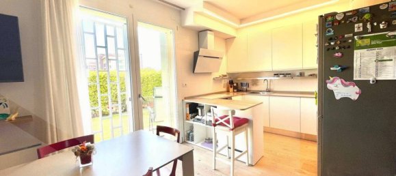 5 rooms Apartment in Bologna, Italy No. 26215 6