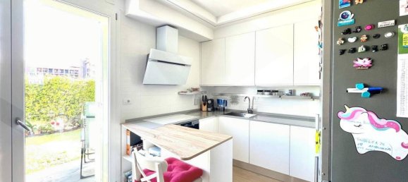 5 rooms Apartment in Bologna, Italy No. 26215 17