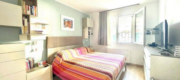 5 rooms Apartment in Bologna, Italy No. 26215 86