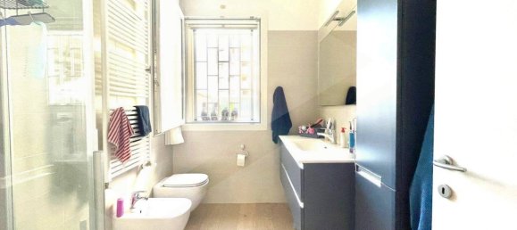 5 rooms Apartment in Bologna, Italy No. 26215 80