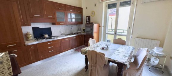 4 rooms Apartment in Cosenza, Italy No. 70619 11