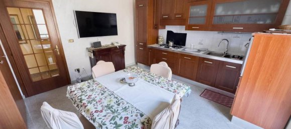 4 rooms Apartment in Cosenza, Italy No. 70619 12