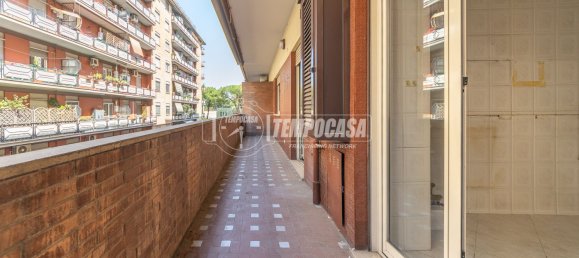 Apartamento de 3 dormitorios en Rome, Italy No. 312624 2