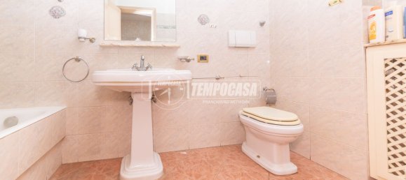 Apartamento de 3 dormitorios en Rome, Italy No. 312624 18