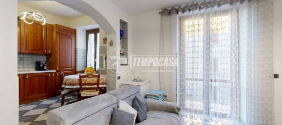 2 bedrooms Apartment in Cogliate, Italy No. 214721 2