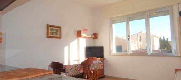 3 rooms Apartment in Castagneto Carducci, Italy No. 131134 3