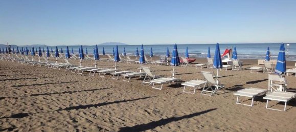 3 rooms Apartment in Castagneto Carducci, Italy No. 131134 16