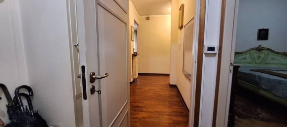 5 bedrooms Apartment in Tortona, Italy No. 377511 4