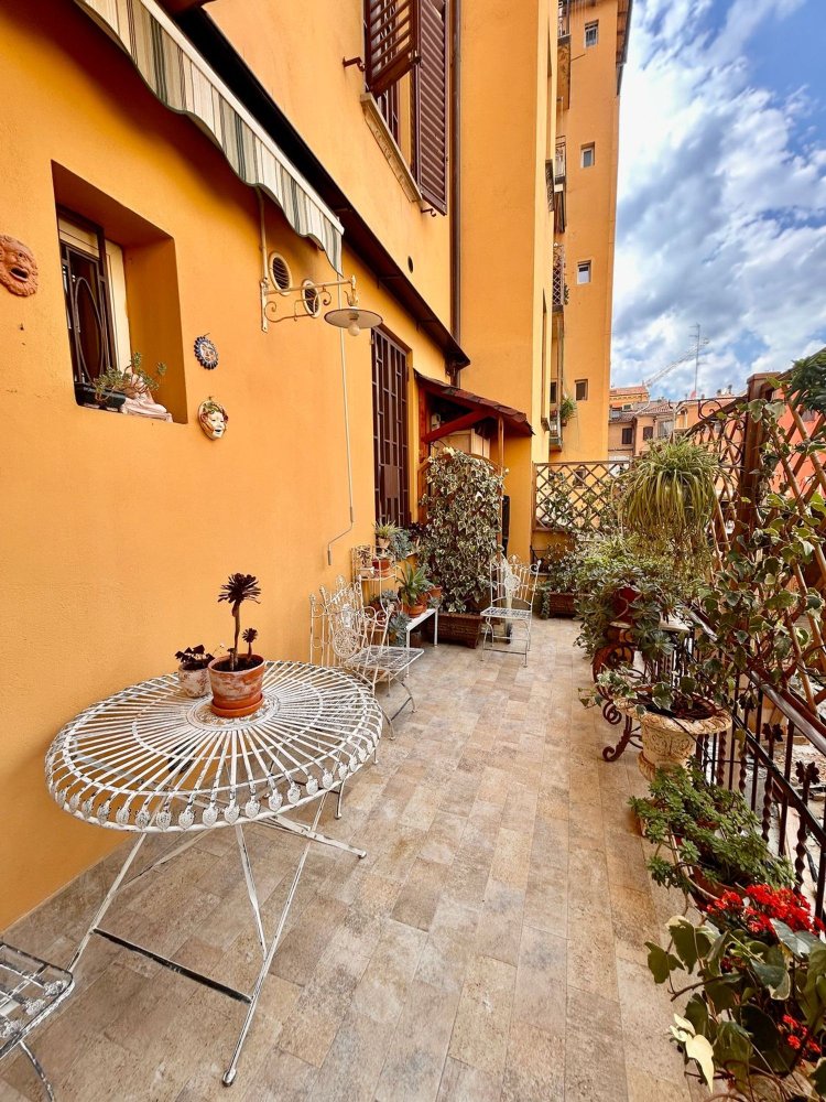 Apartamento T3 em Bologna, Italy N.º 362532