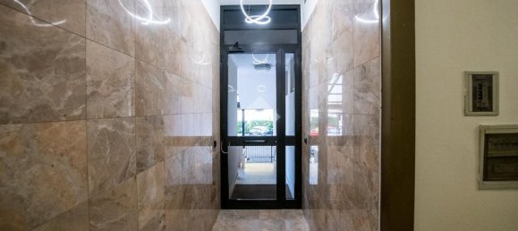 2 rooms Apartment in Milan, Italy No. 247165 37