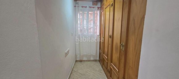 Moradia em banda T2 em La Linea de la Concepcion, Spain N.º 135674 4